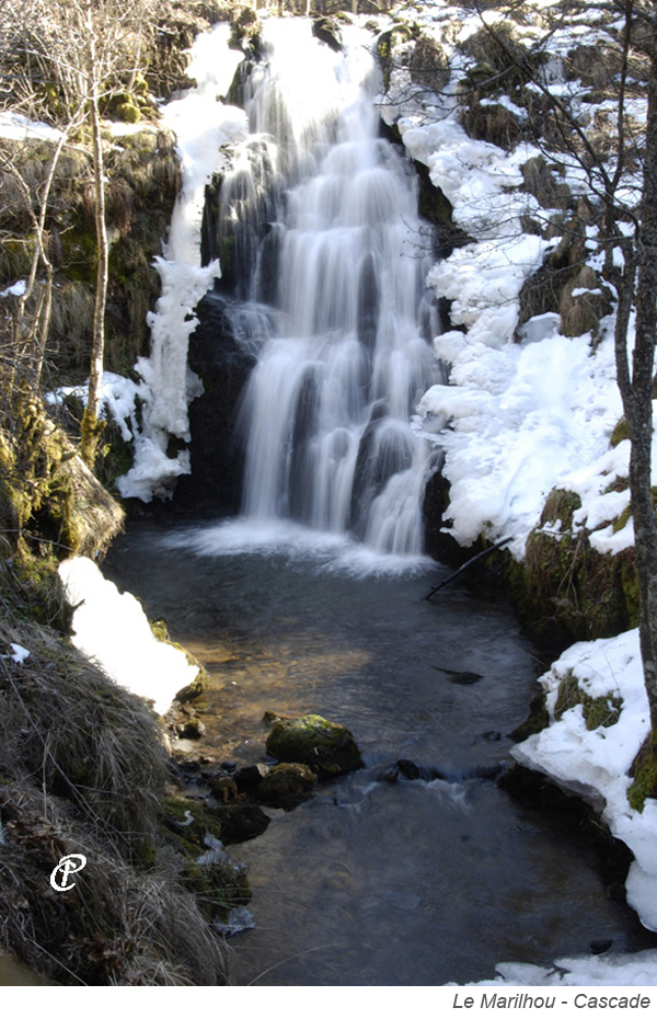 La source de Vieillefont, à proximité d'Auzers