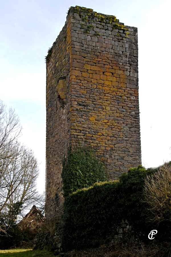 Tour carrée de Marlat